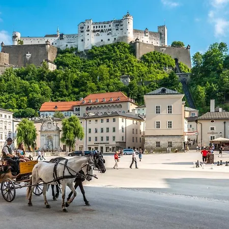 Sleep Like A Musicstar In The City Of Salzburg